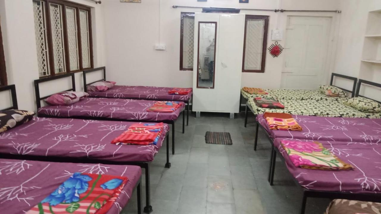 Shivanjali Bhakt Niwas Ujjain Eksteriør bilde