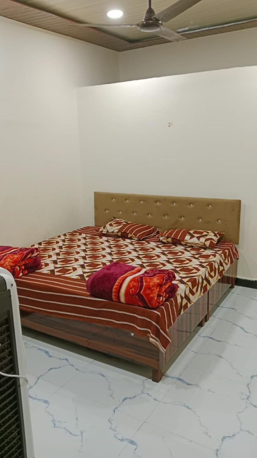 Shivanjali Bhakt Niwas Ujjain Eksteriør bilde